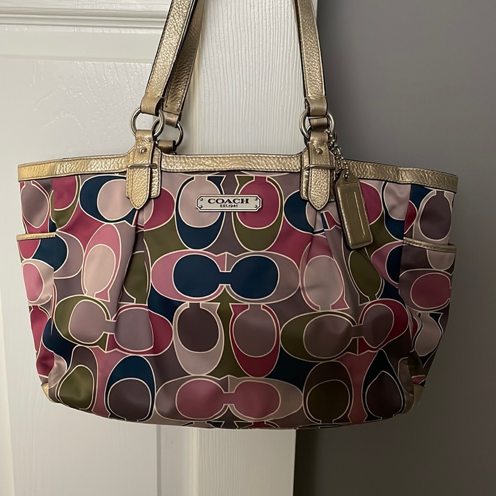 Coach Signature Scarf Print Purse C1257-F19464 pre-loved (used)